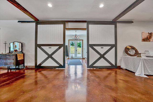 9945 BROOKS MILL RD, Wirtz, VA 24184
