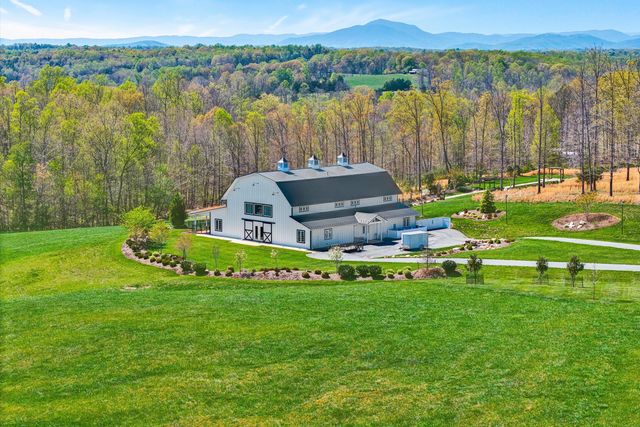 9945 BROOKS MILL RD, Wirtz, VA 24184