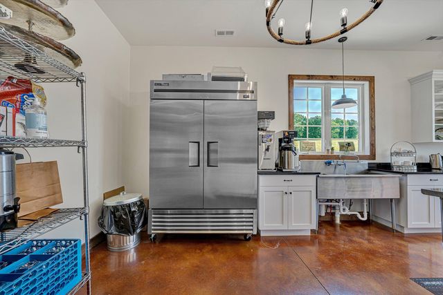9945 BROOKS MILL RD, Wirtz, VA 24184
