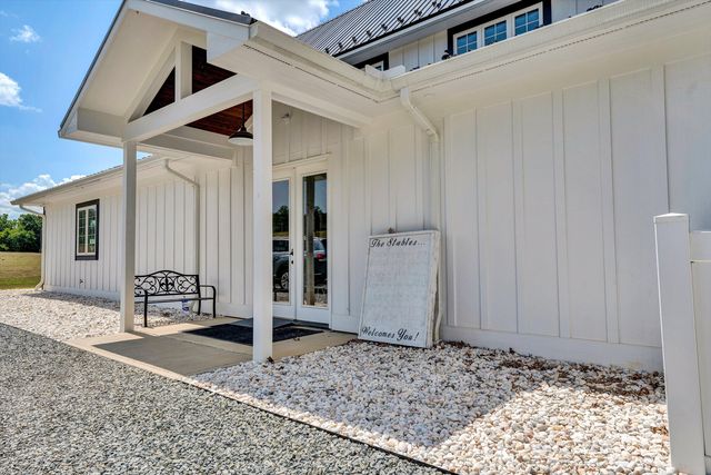 9945 BROOKS MILL RD, Wirtz, VA 24184