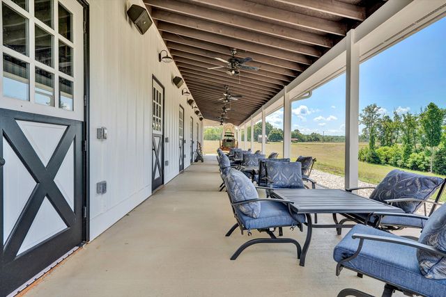 9945 BROOKS MILL RD, Wirtz, VA 24184