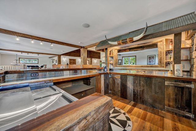 9945 BROOKS MILL RD, Wirtz, VA 24184