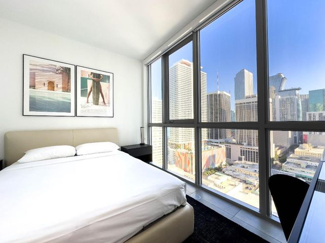 227 NE 2nd Street 2400, Miami, FL 33132