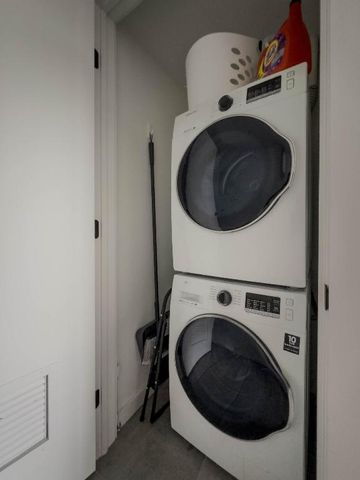 227 NE 2nd Street 2400, Miami, FL 33132