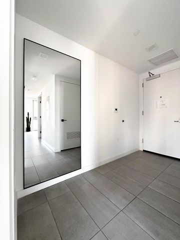 227 NE 2nd Street 2400, Miami, FL 33132