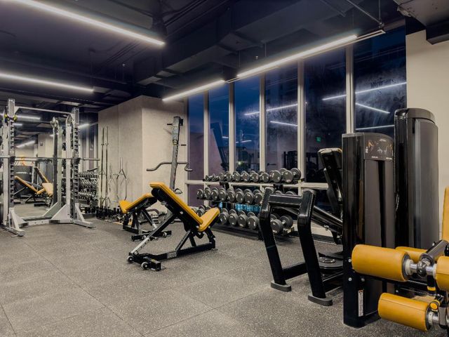 227 NE 2nd Street 2400, Miami, FL 33132