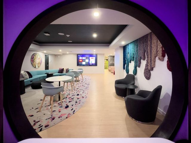 227 NE 2nd Street 2400, Miami, FL 33132