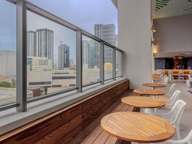 227 NE 2nd Street 2400, Miami, FL 33132