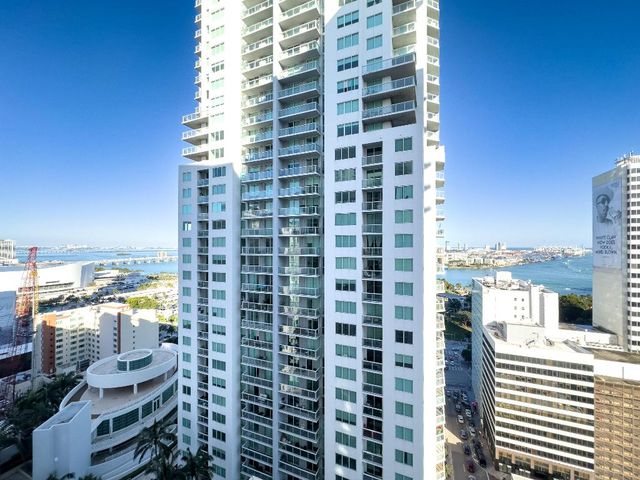 227 NE 2nd Street 2400, Miami, FL 33132