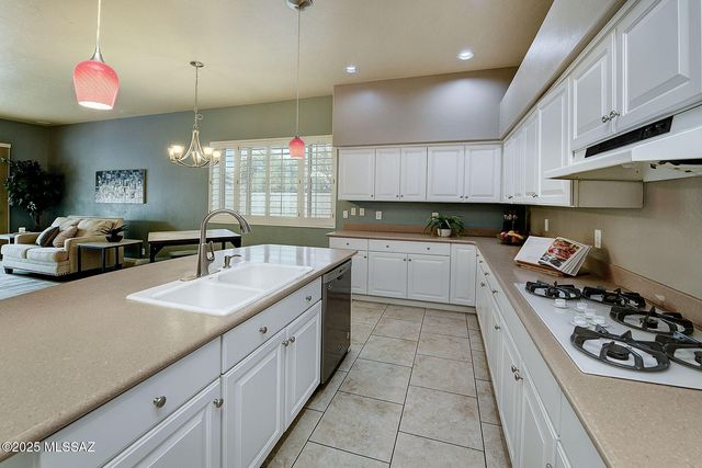 2145 N Water View Court, Tucson, AZ 85749