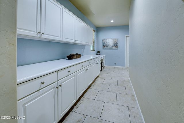 2145 N Water View Court, Tucson, AZ 85749