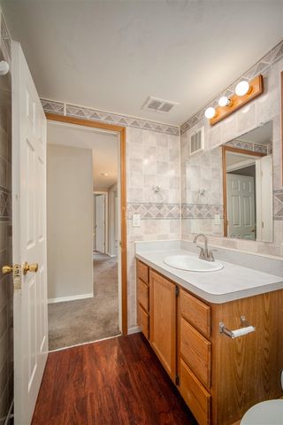 23723 Reynolds Avenue, Hazel Park, MI 48030