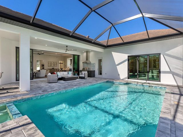 9220 STARRY NIGHT AVENUE, Sarasota, FL 34241