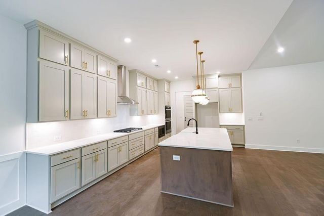 8420 Creekside Overlook Drive, Gainesville, GA 30506