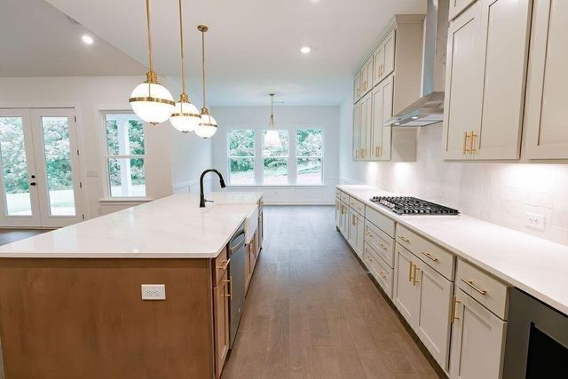 8420 Creekside Overlook Drive, Gainesville, GA 30506