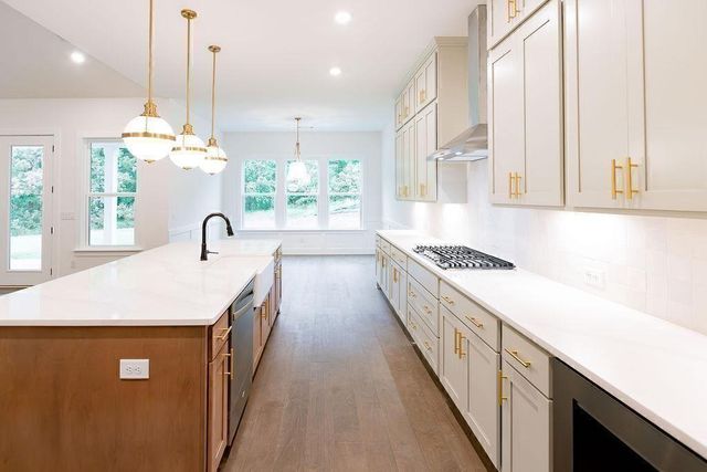 8420 Creekside Overlook Drive, Gainesville, GA 30506