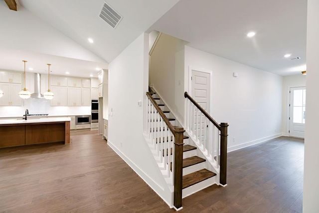 8420 Creekside Overlook Drive, Gainesville, GA 30506