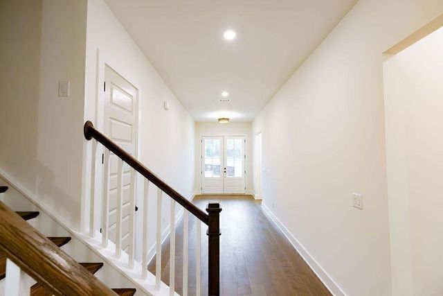 8420 Creekside Overlook Drive, Gainesville, GA 30506