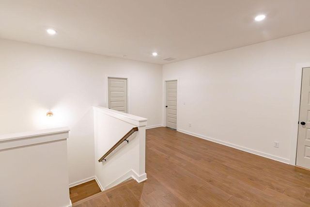 8420 Creekside Overlook Drive, Gainesville, GA 30506