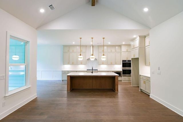 8420 Creekside Overlook Drive, Gainesville, GA 30506