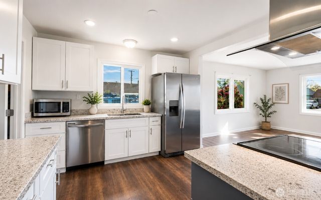 1317 47th Avenue E, Fife, WA 98424