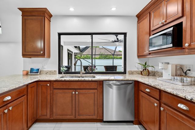 4831 Dorchester Mews, Haverhill, FL 33415