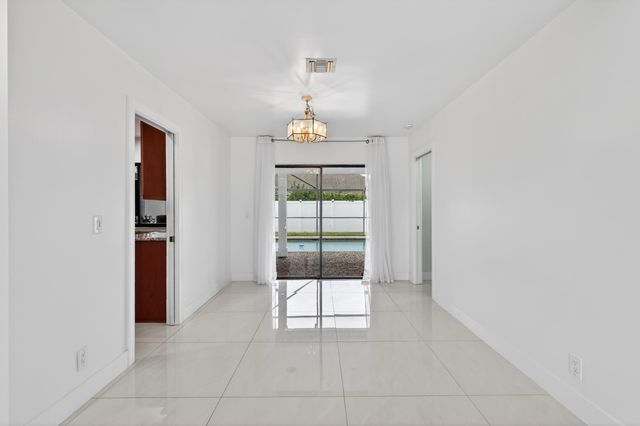 4831 Dorchester Mews, Haverhill, FL 33415
