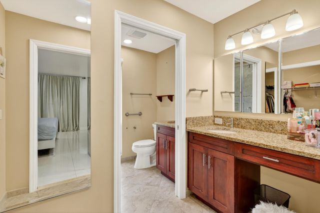 4831 Dorchester Mews, Haverhill, FL 33415