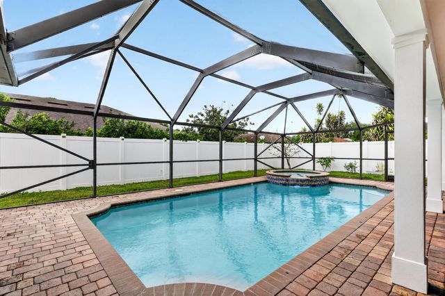 4831 Dorchester Mews, Haverhill, FL 33415
