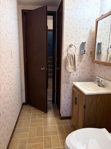 8946 72nd Street S, Cottage Grove, MN 55016