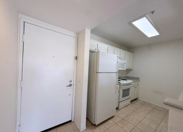 5726 La Jolla Blvd 207, La Jolla, CA 92037