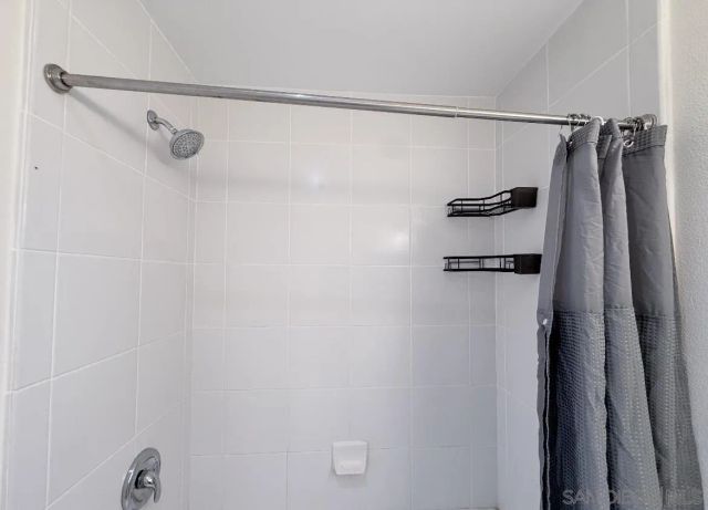 5726 La Jolla Blvd 207, La Jolla, CA 92037