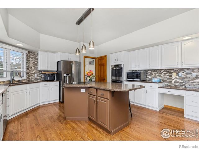2284 Indian Peaks Circle, Longmont, CO 80504