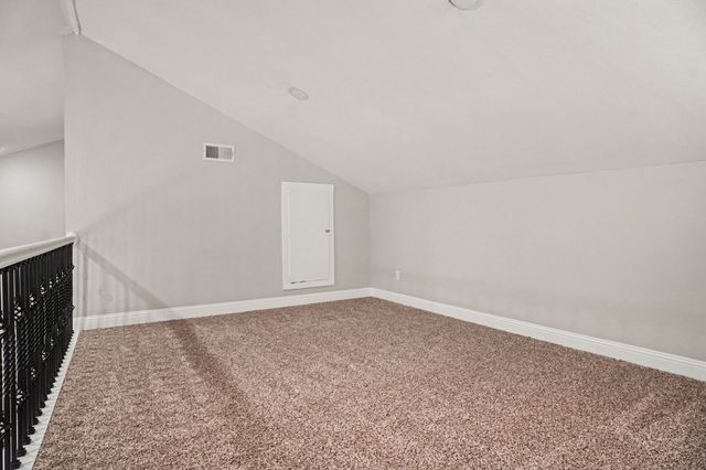 5907 Old Barn Drive, Arlington, TX 76016