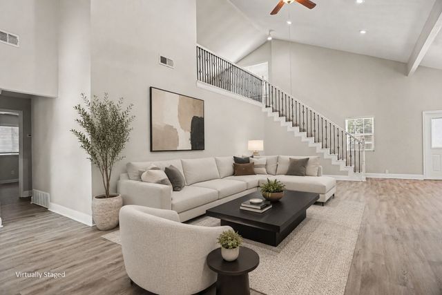 5907 Old Barn Drive, Arlington, TX 76016