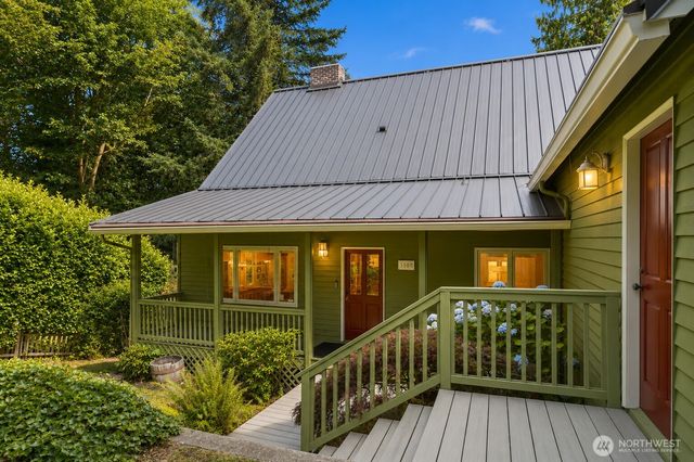 3500 NE 162nd Street, Lake Forest Park, WA 98155