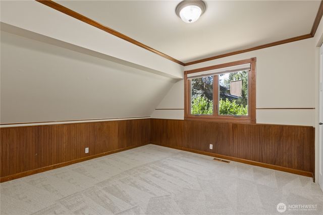 3500 NE 162nd Street, Lake Forest Park, WA 98155