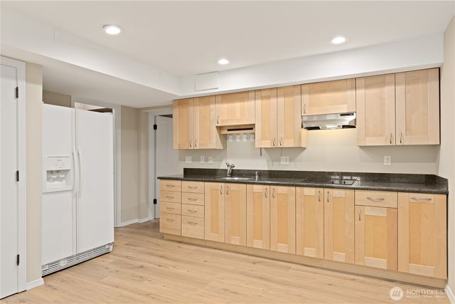3500 NE 162nd Street, Lake Forest Park, WA 98155