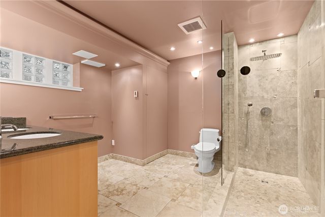 3500 NE 162nd Street, Lake Forest Park, WA 98155