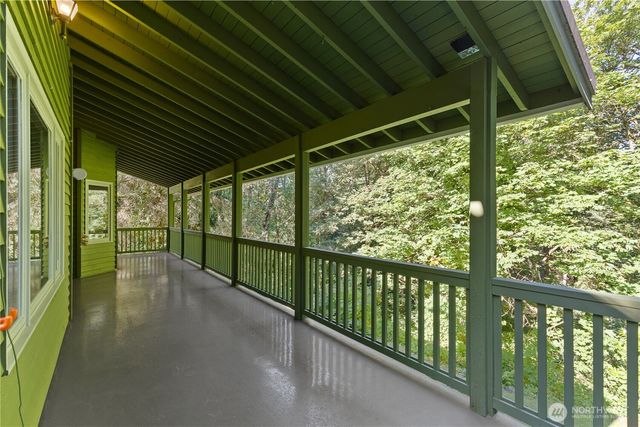 3500 NE 162nd Street, Lake Forest Park, WA 98155