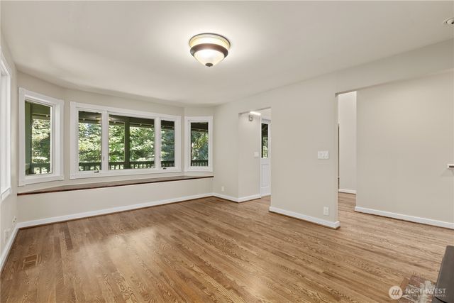 3500 NE 162nd Street, Lake Forest Park, WA 98155