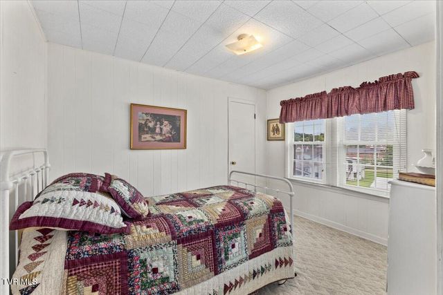 1050 Cooper Street, Kingsport, TN 37665