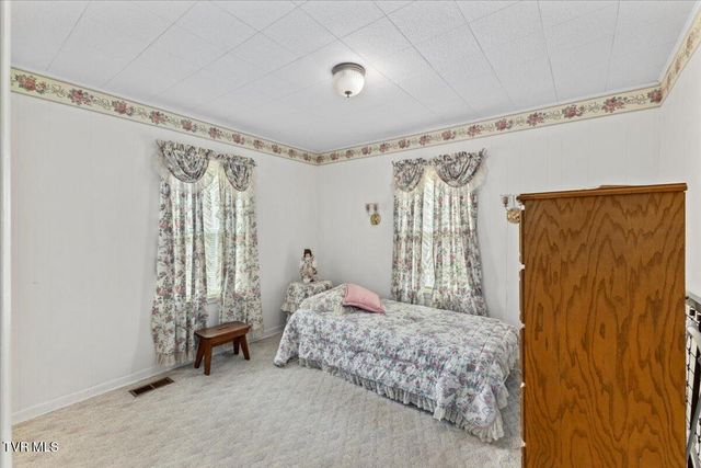 1050 Cooper Street, Kingsport, TN 37665