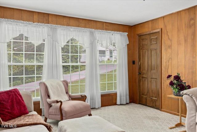 1050 Cooper Street, Kingsport, TN 37665