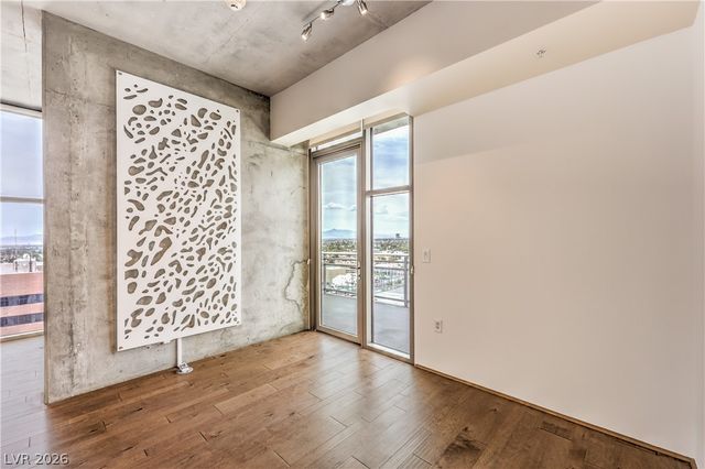 353 East Bonneville Avenue 1104, Las Vegas, NV 89101