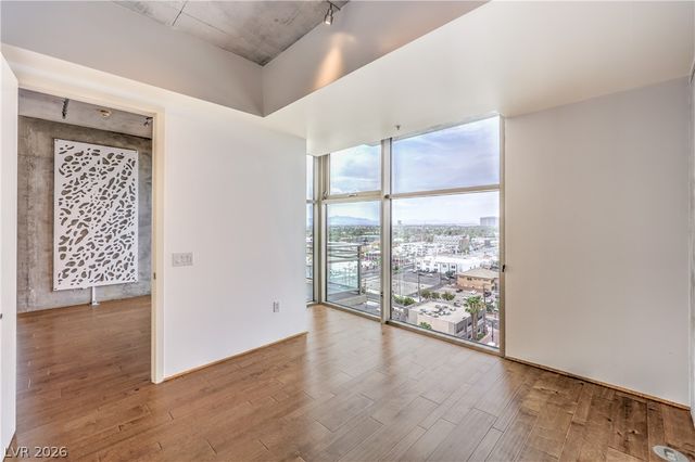 353 East Bonneville Avenue 1104, Las Vegas, NV 89101