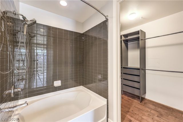 353 East Bonneville Avenue 1104, Las Vegas, NV 89101