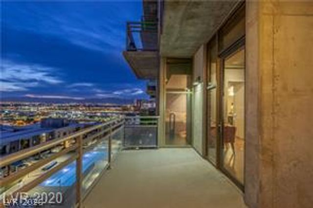 353 East Bonneville Avenue 1104, Las Vegas, NV 89101