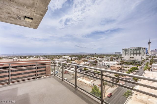 353 East Bonneville Avenue 1104, Las Vegas, NV 89101