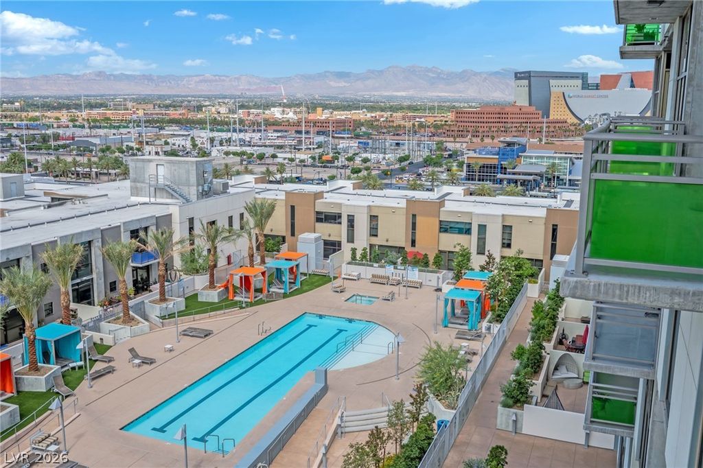 353 East Bonneville Avenue 1104, Las Vegas, NV 89101 — photo 2